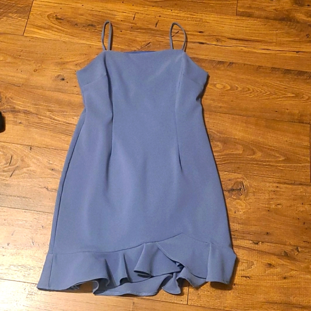 Adorable dusty blue dress 👗